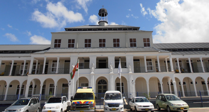 Het St. Vincentius Ziekenhuis in Paramaribo