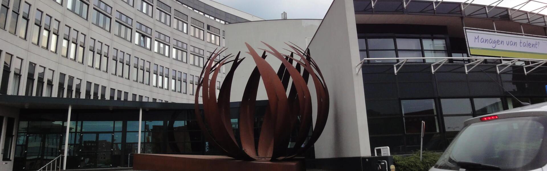 Het Saxion-schoolgebouw aan de Handelskade in Deventer